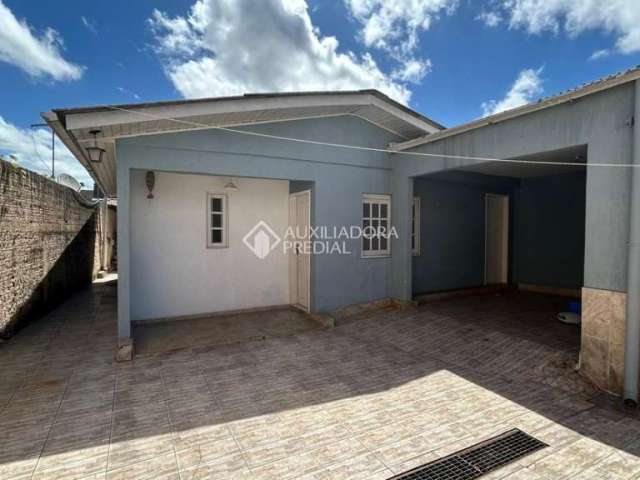 Casa com 2 quartos para alugar na Rua Torres, 204, Vila Vista Alegre, Cachoeirinha, 92 m2 por R$ 1.300