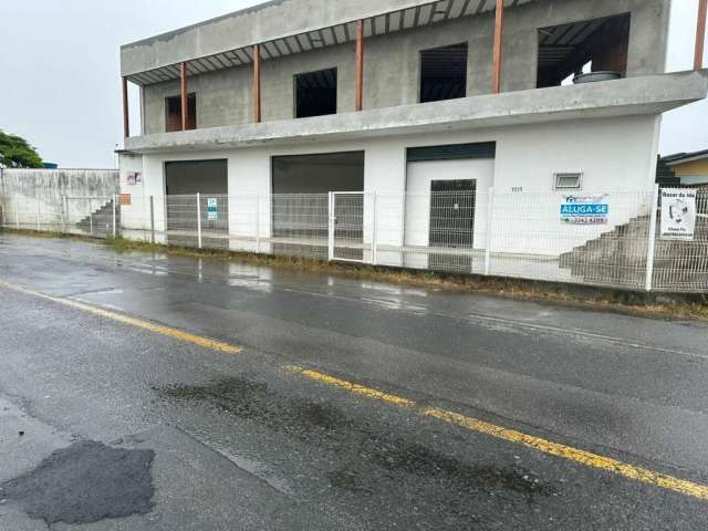 Barracão / Galpão / Depósito para alugar na Rua Vereador José Maria Ouriques, 255, Nossa Senhora das Graças, Navegantes por R$ 5.500