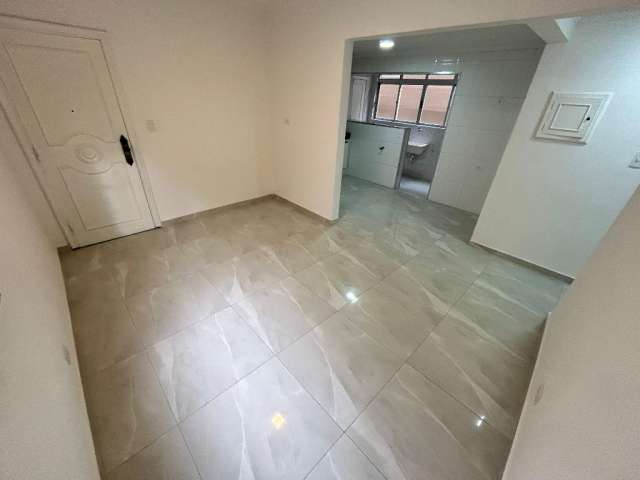 Apartamento de 2 dormitórios 78m² 150 metros da Praia  no Gonzaga