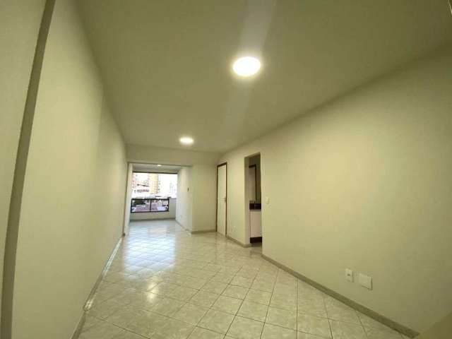 Apartamento com 2 quartos para alugar, 85 m² por R$ 2.650/mês - Praia do Canto - Vitória/ES