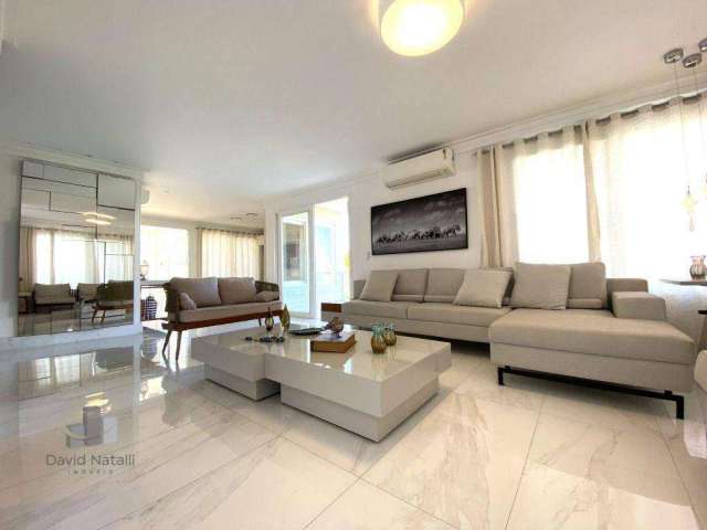 Descubra esta encantadora casa duplex de 350 m² em Alphaville, perfeita para você e sua família!