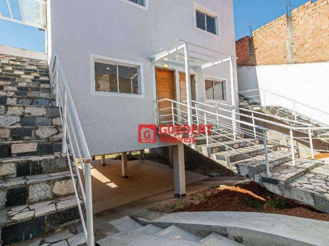 Casa sobreposta com 2 dormitórios à venda, 75 m² por R$ 215.000 - Jardim Fortaleza - Guarulhos/SP