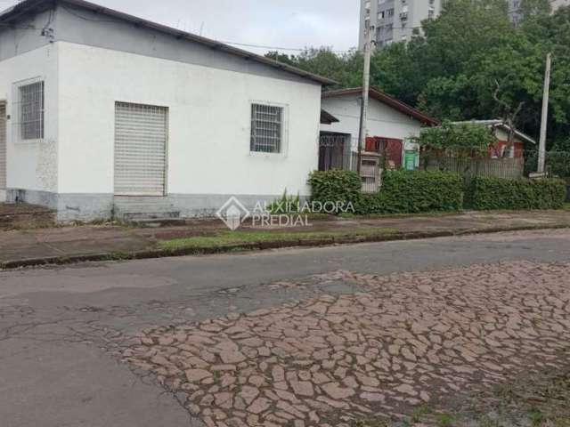 Casa em condomínio fechado com 2 quartos à venda na Rua Antônio Francisco Lisboa, 208, Rubem Berta, Porto Alegre, 92 m2 por R$ 480.000