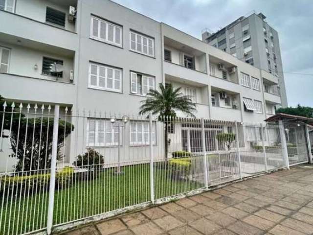 Apartamento com 3 quartos à venda na Rua Padre Hildebrando, 627, Santa Maria Goretti, Porto Alegre, 98 m2 por R$ 300.000