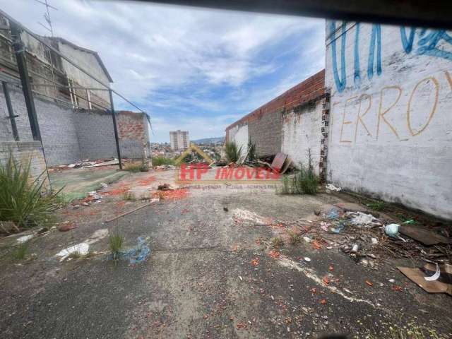 Terreno comercial de 560m² na melhor avenida de Carapicuíba.