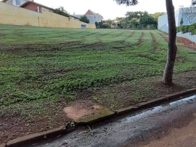 Excelente terreno a venda no condomínio Parque Residencial Colina das Estrelas em Tatuí - Alto Padrão