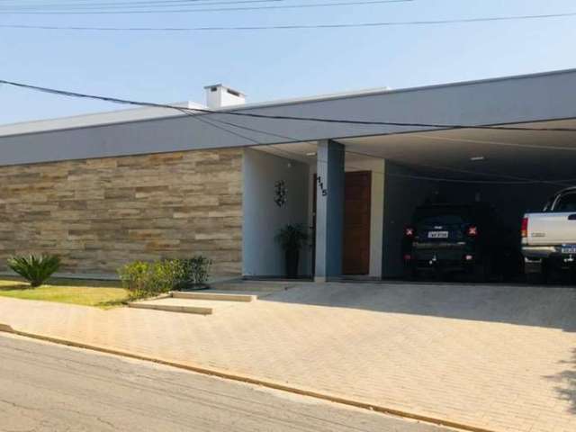 Casa à Venda Semi Mobiliada no Condomínio Saint Claire em Boituva