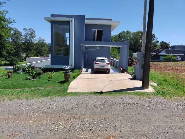 Casa Moderna com Piscina e Suíte Master no Condomínio Ninho Verde I - Porangaba, SP