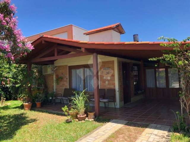 Casa em condomínio fechado com 3 quartos à venda na Victor Carlos Nauck, 1041, Centro, Garopaba por R$ 1.590.000