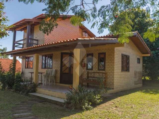 Casa em condomínio fechado com 3 quartos para alugar na Av. Central Praia do Rosa, 1, Praia do Rosa, Imbituba por R$ 900