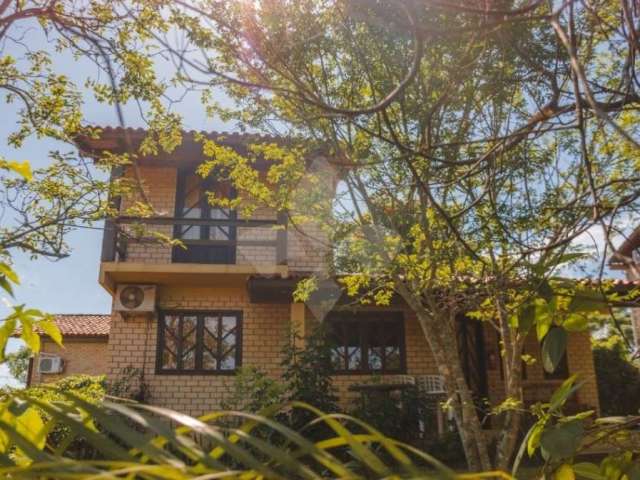 Casa em condomínio fechado com 3 quartos para alugar na Central da Praia do Rosa, 11, Praia do Rosa, Imbituba por R$ 690