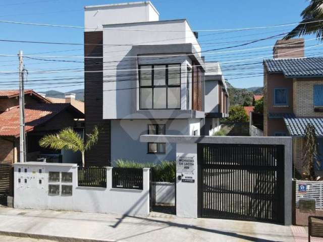 Casa em condomínio fechado com 3 quartos à venda na Doutor Elmo Kinsenski, 825, Centro, Garopaba por R$ 1.650.000