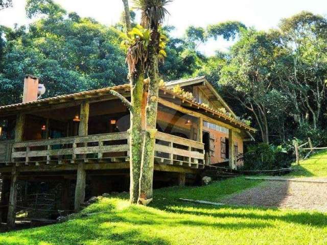 Casa em condomínio fechado com 4 quartos para alugar na Geral da Praia da Ferrugem, 3187, Capão, Garopaba por R$ 3.000