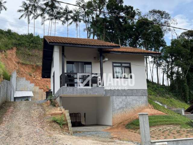 Casa com 2 quartos à venda no Centro, Pomerode  por R$ 580.000