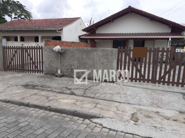 Casa com 3 quartos à venda no Armação, Penha , 140 m2 por R$ 598.000