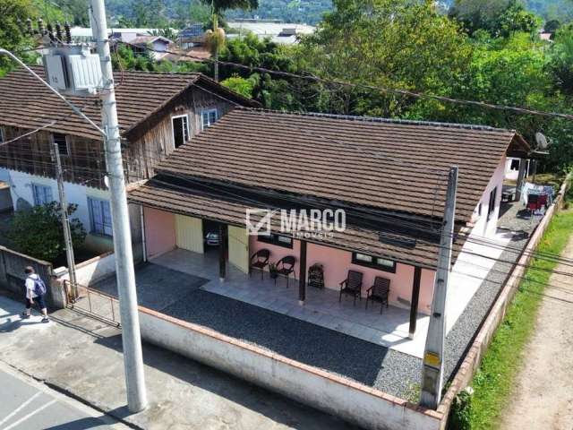 Casa com 3 quartos à venda no Centro, Pomerode , 120 m2 por R$ 650.000