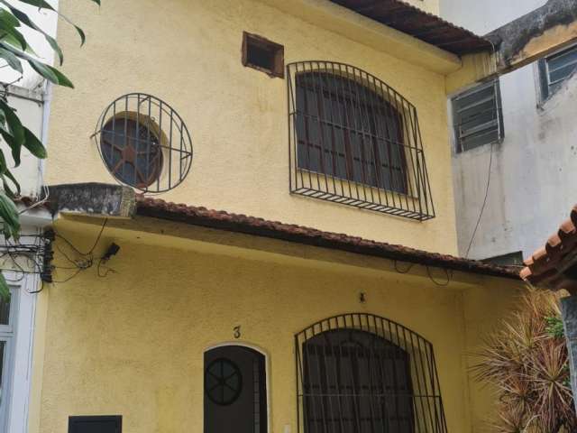 Casa no Encantado , 03 suítes, cond. fechado!