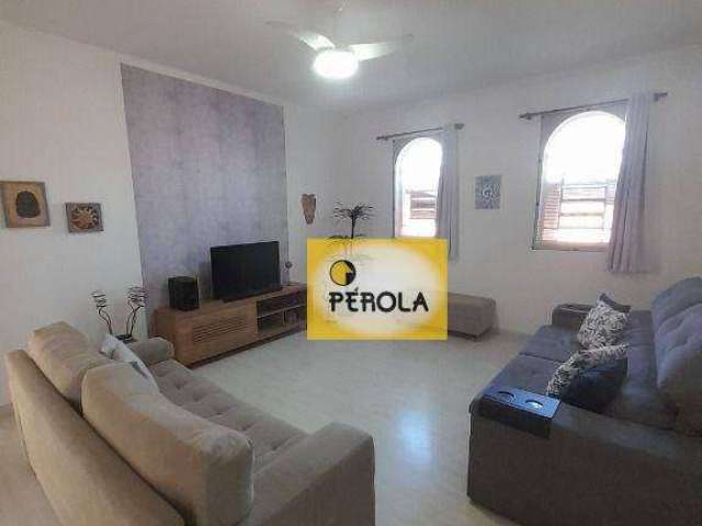 Linda Casa em Ótima Localização