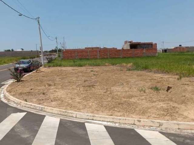 Terreno de Esquina à Venda no São Pedro e São Paulo em Salto/SP