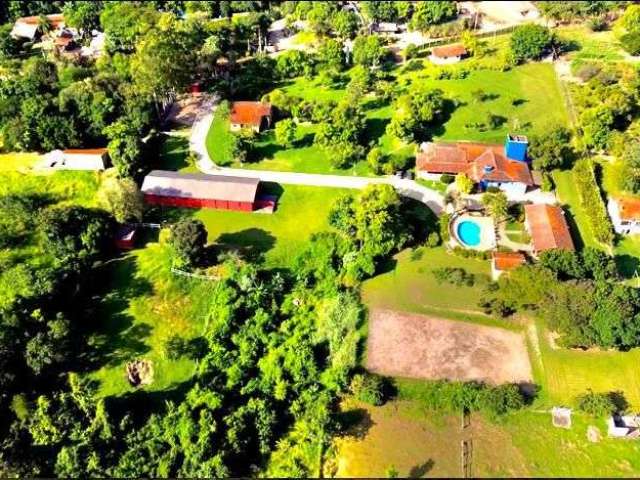 Haras à Venda com Piscina em Salto/SP