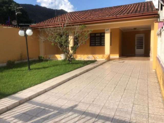 Casa à Venda com 2 dorm. 92m² - Centro - Caraguatatuba/SP