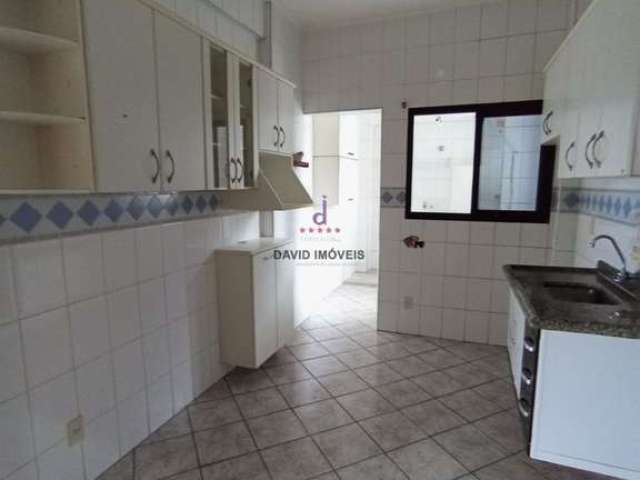 Apartamento Centro, com 03 dormitórios, piscina, churrasqueira, com 128 mt.