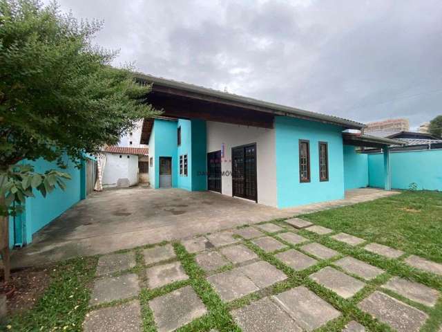 Casa à Venda com Edícula - 387m² - Praia do Aruam - Caraguatatuba/SP