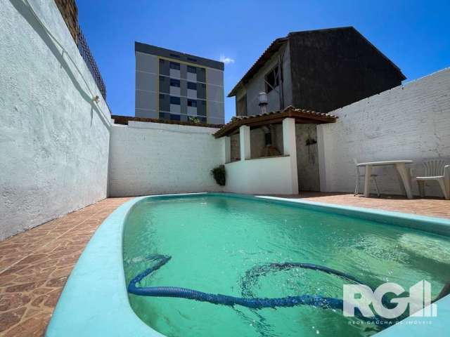 Casa com 3 quartos à venda na Rua Enfermeiro Ventura, Vila Nova, Porto Alegre, 120 m2 por R$ 490.000