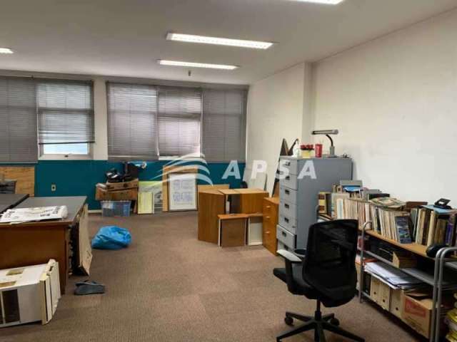 Sala comercial à venda na Rua Evaristo da Veiga, Centro, Rio de Janeiro, 77 m2 por R$ 240.000