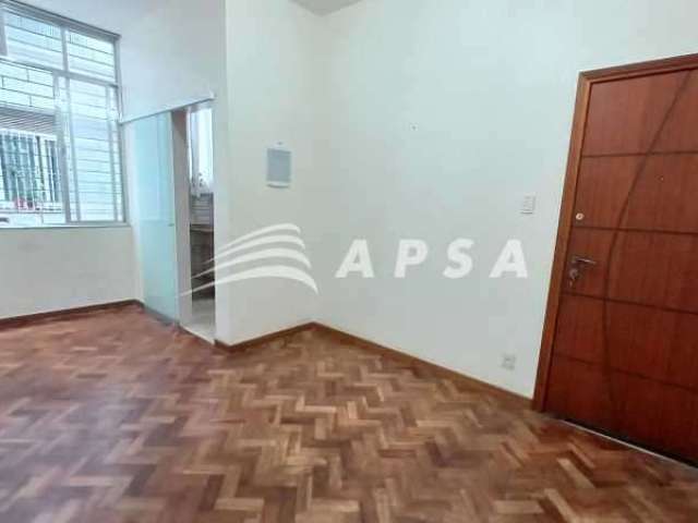 Apartamento com 2 quartos à venda na Avenida Maracanã, Tijuca, Rio de Janeiro, 49 m2 por R$ 200.000