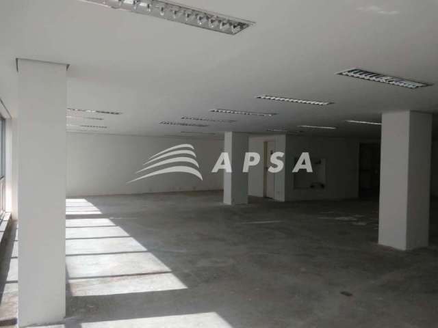 Sala comercial com excelente localização, próximos de bancos, comércio, farto transporte público. 22