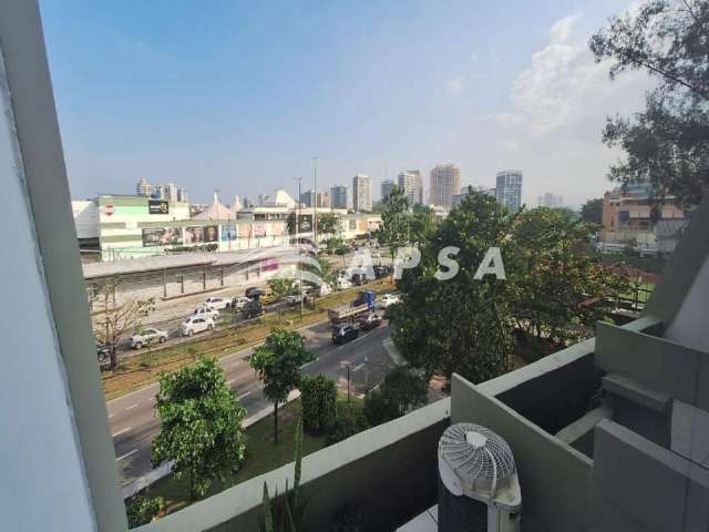 Excelente sala comercial localizada na avenida das américas - barra da tijuca. com 39m², o espaço co