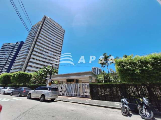 Excelente apartamento com 03 quartos, sendo 02 suites, varanda completo de armários. prédio com área