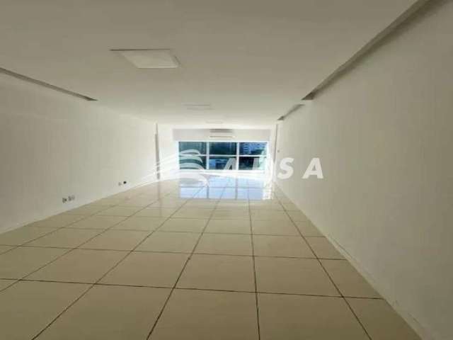 Sala comercial para locação no largo do machado com layout funcional, ideal para diferentes tipos de