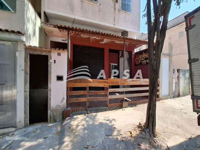 Casa 1 quarto em guadalupe, o imóvel possui quarto, sala, cozinha com área de serviço e banheiro soc