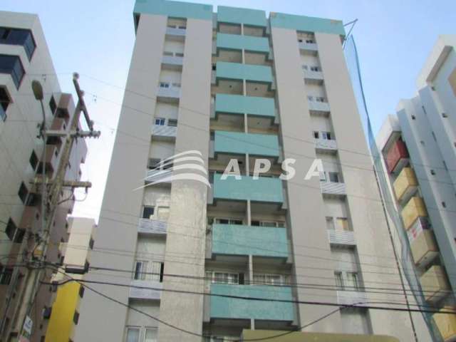 Apartamento próximo a praia e corredor vera arruda, com varanda, sala de estar e jantar, wc social c