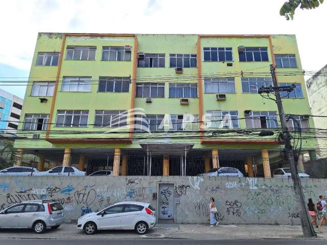 Apartamento para alugar no pechincha, 2 quartos, com 66m², de frente,sala, 1 banheiro social, cozinh