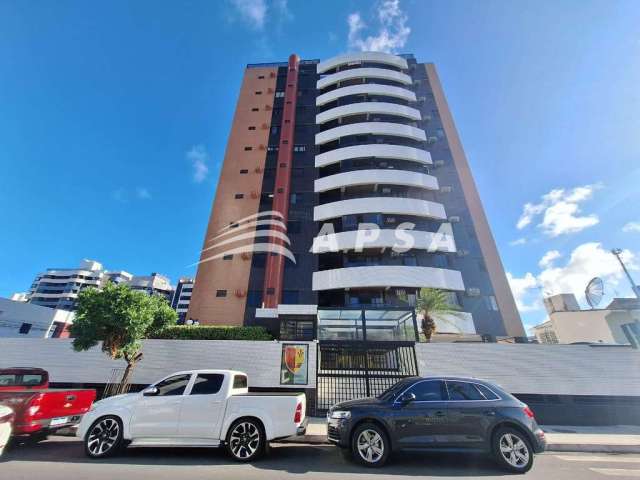 Excelente apartamento localizado na ponta verde próximo ao colégio coc. possui 3 quartos sendo 1 suí