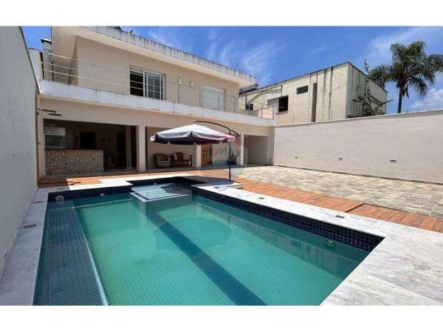 Casa a venda Praia da Enseada -Guaruja - 50 metros da praia - R$ 1.550.000