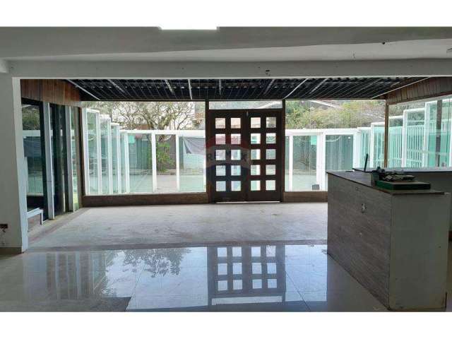 Vende-se casa para uso comercial Vila Maia Guarujá.