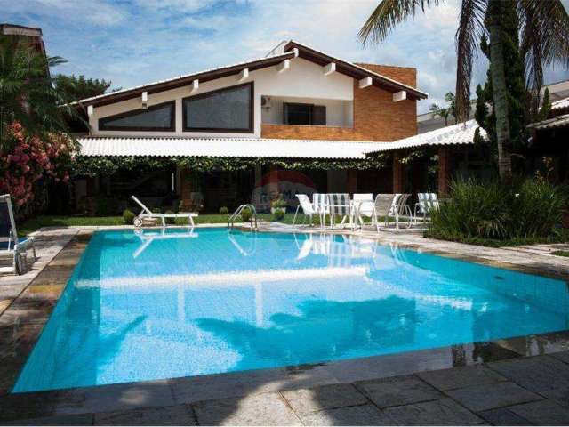 Casa a venda em  Condominio Fechado - Praia do Pernambuco - Guaruja