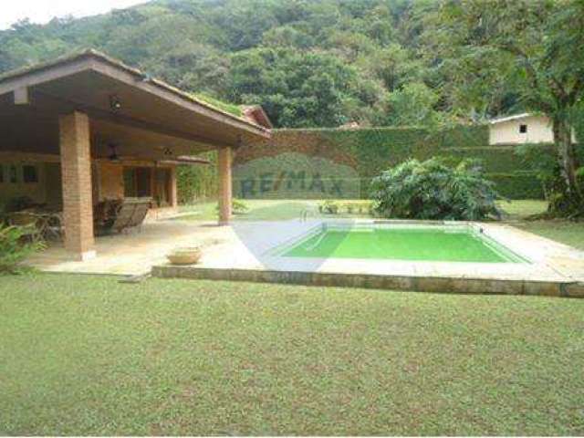 Casa com 5 dormitórios à venda, 2.200 m² por R$ 2.750.000 - Jardim Guaiuba - Guarujá/SP