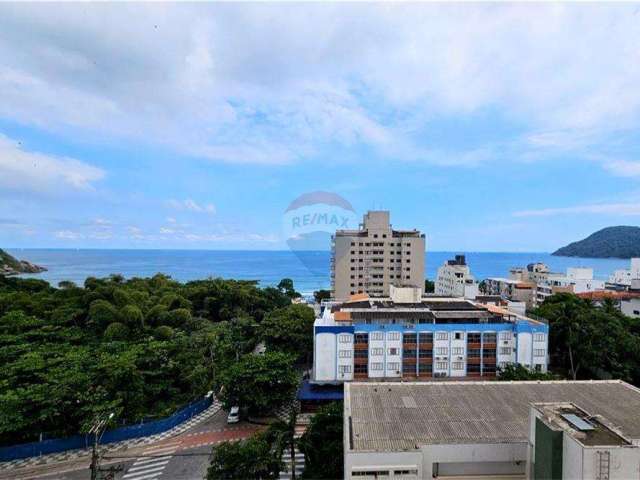 Apartamento 3 dormitórios com vista para a praia do Tombo