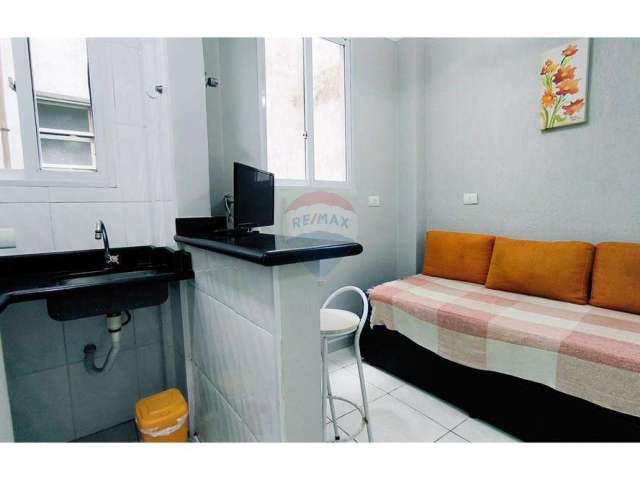 Oportunidade Única nas Pitangueiras, Guarujá – 2 Kitnets à Venda com Vista para o Mar por Apenas R$ 395.000