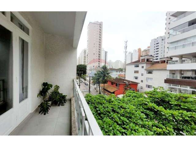 Apartamento com 3 dormitórios, sala com sacada, 2 banheiros, área de serviço, cozinha e 1 garagem- Valor  R$440,000-BARRA FUNDA-GUARUJÁ