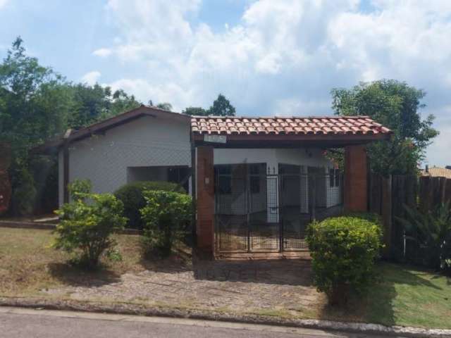 Ótima casa térrea a venda localizada no Condomínio Vista Alegre Sede-Vinhedo/SP.