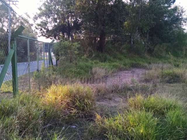 Terreno comercial ou residencial, plano, à venda no bairro Pinheirinho em Vinhedo/SP.