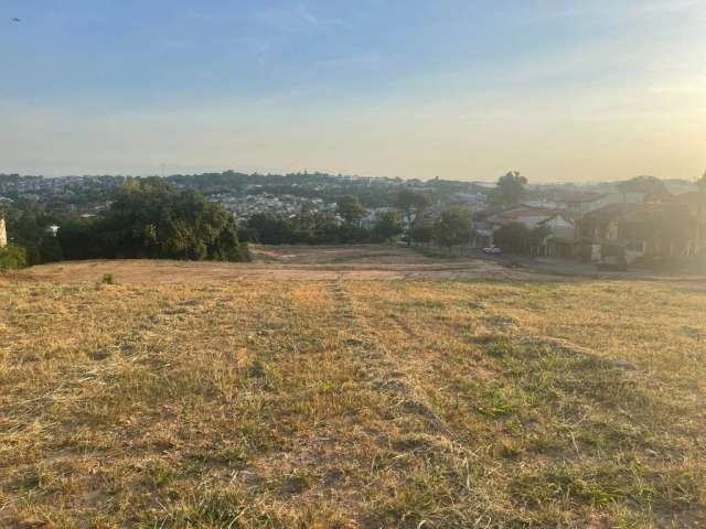 Terrenos à venda no Loteamento Alta Vista em Vinhedo/SP.