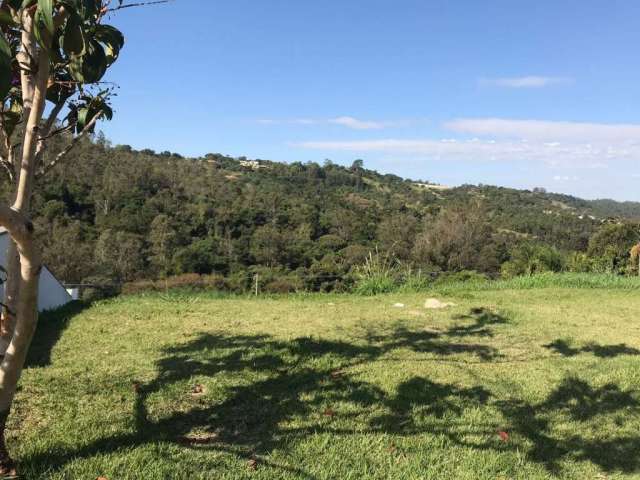 Terreno á venda no Condomínio Sol Village em Vinhedo/SP.