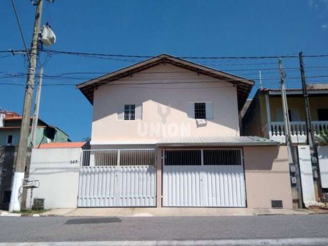 Casa geminada à  venda no bairro Capela em Vinhedo/SP.